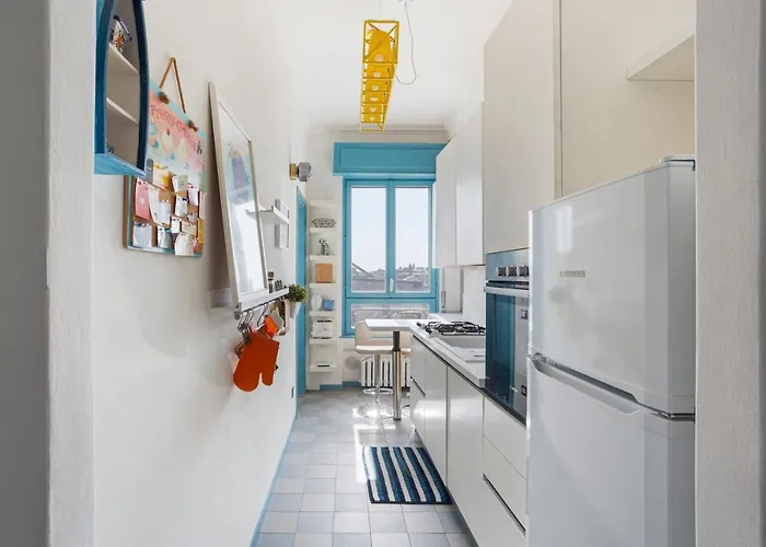 Apartament The Blue Nest With A View - 7th Floor- Via Palestrina Mediolan