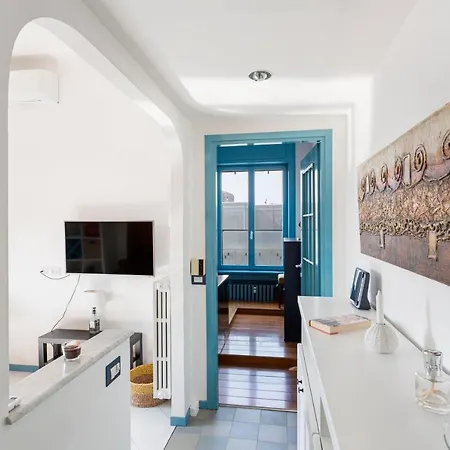 The Blue Nest With A View - 7th Floor- Via Palestrina * Μιλάνο